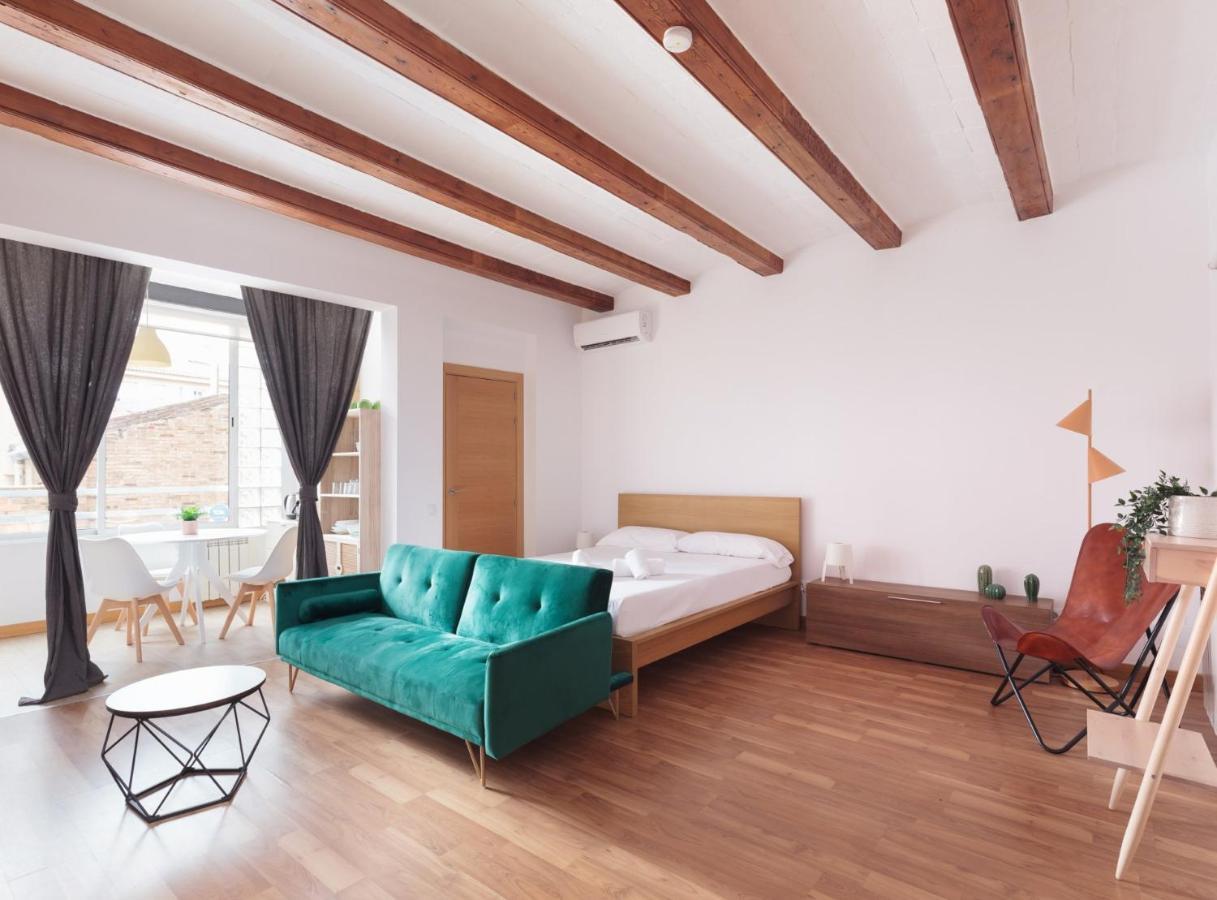 Spacious Doubleroom Apartment At Sants Barcelona Eksteriør bilde