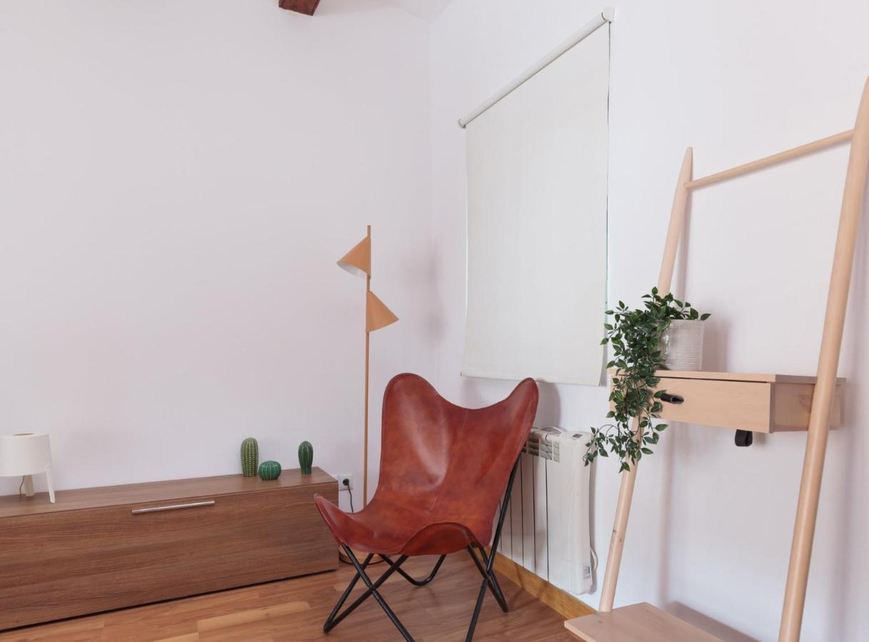 Spacious Doubleroom Apartment At Sants Barcelona Eksteriør bilde