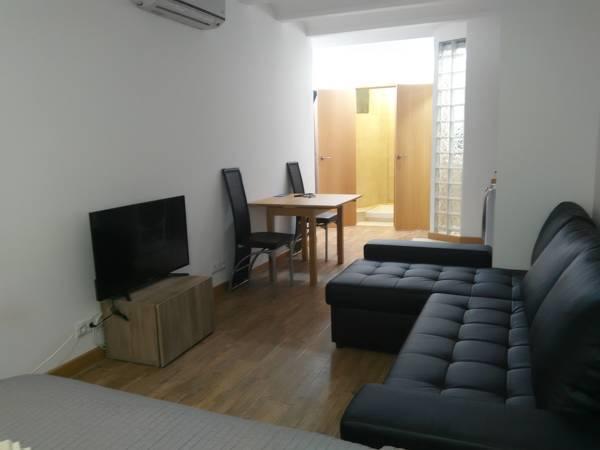 Spacious Doubleroom Apartment At Sants Barcelona Eksteriør bilde